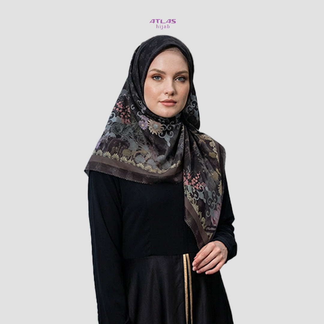 Atlas Hijab Noor Vitae Series Motif Valor Kerudung Segi Empat