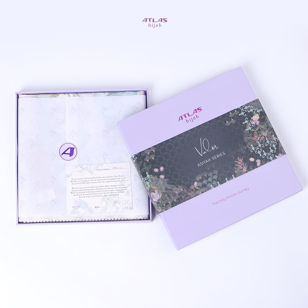 Atlas Hijab Noor Vitae Series Motif Valor Kerudung Segi Empat