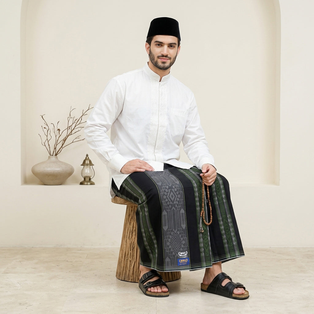 Sarung BHS Classic Gold Motif C44 DGB SJ Hitam Hijau 04