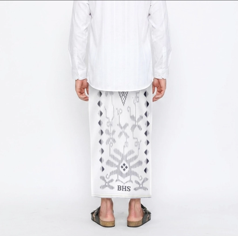 Sarung BHS Cosmo Silver Warna Putih Polos 01