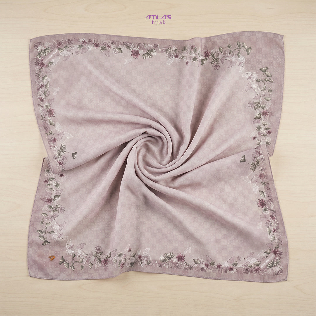 Atlas Hijab Noor Vitae Series Motif Zehra Kerudung Segi Empat