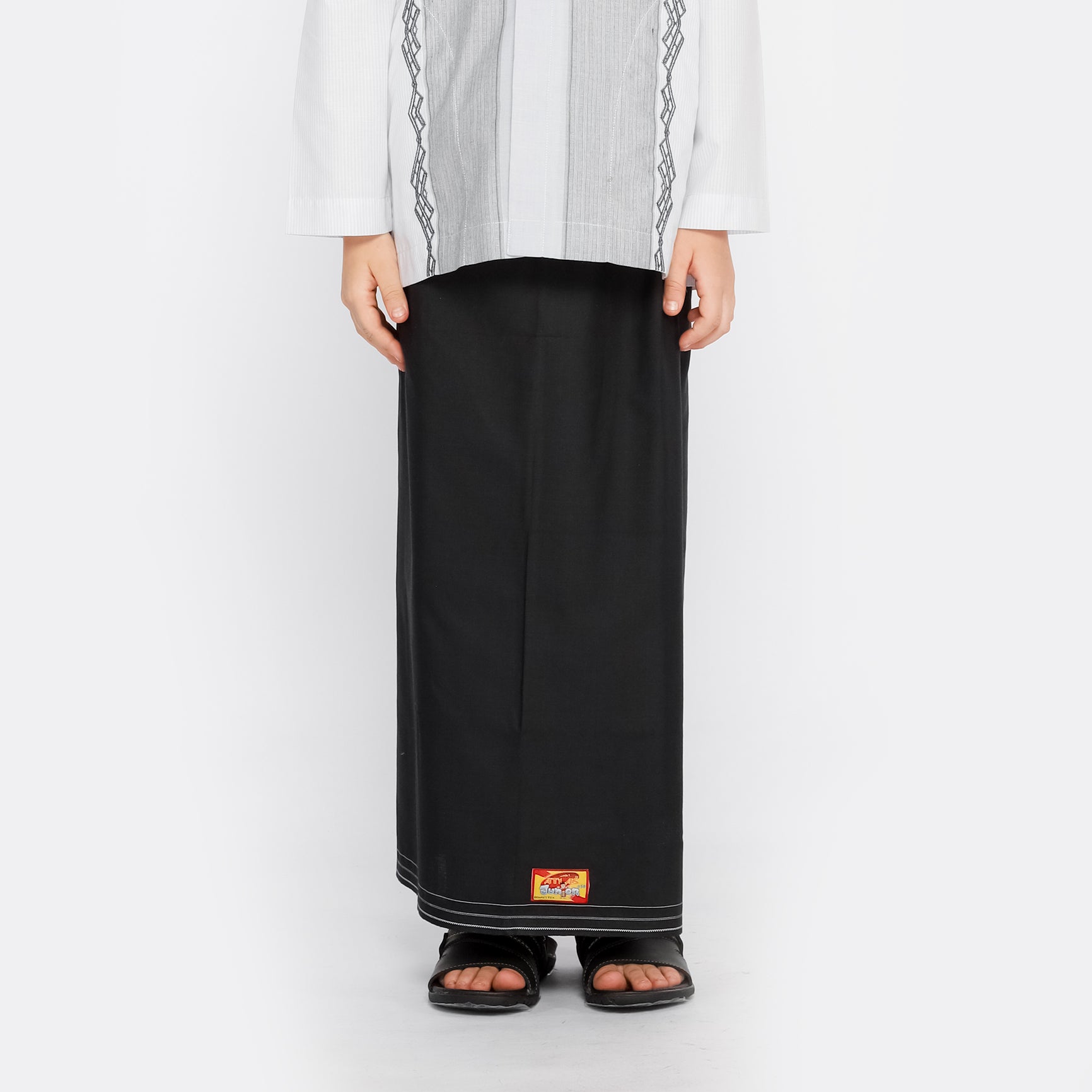 ATLAS Plain Black Junior Sarong 01